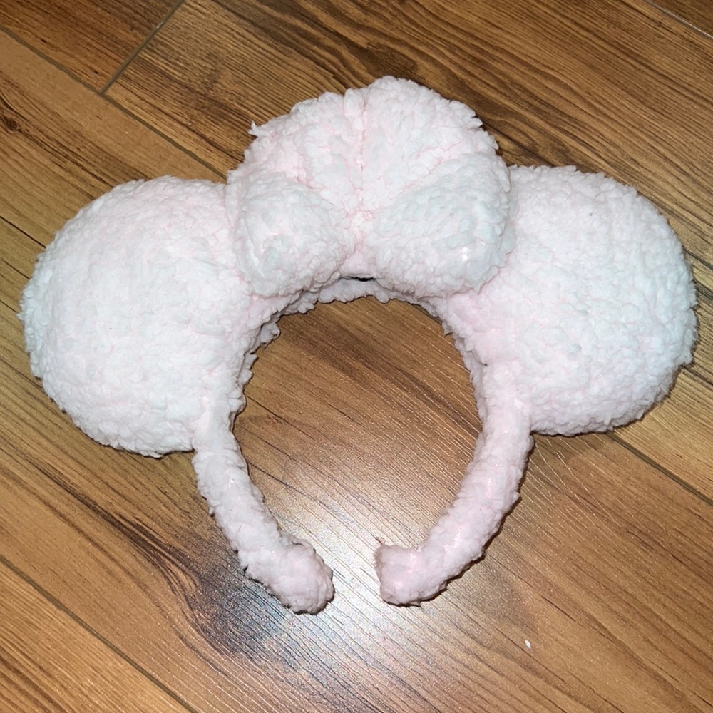 Light Pink Minnie Sherpa Ears